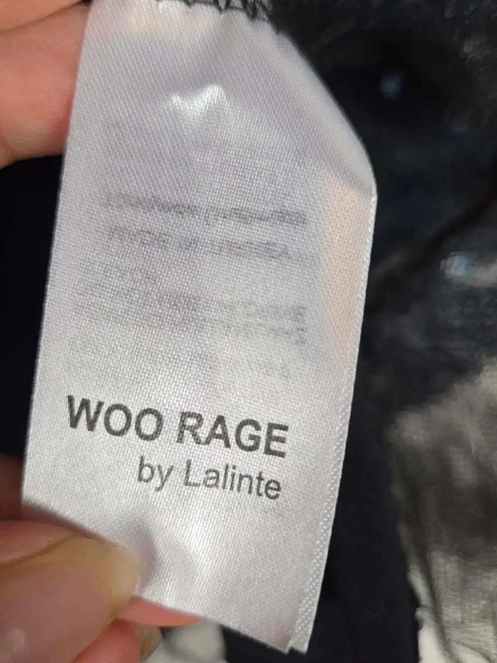 Woo Rage sequins catch